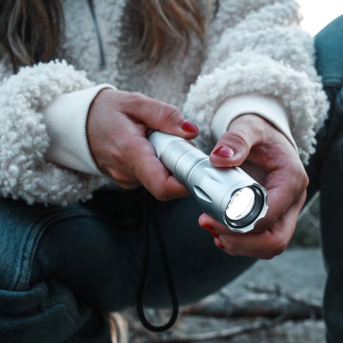 Voimakas taskulamppu