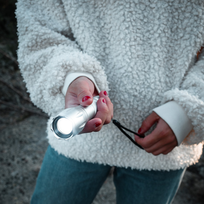 Voimakas taskulamppu